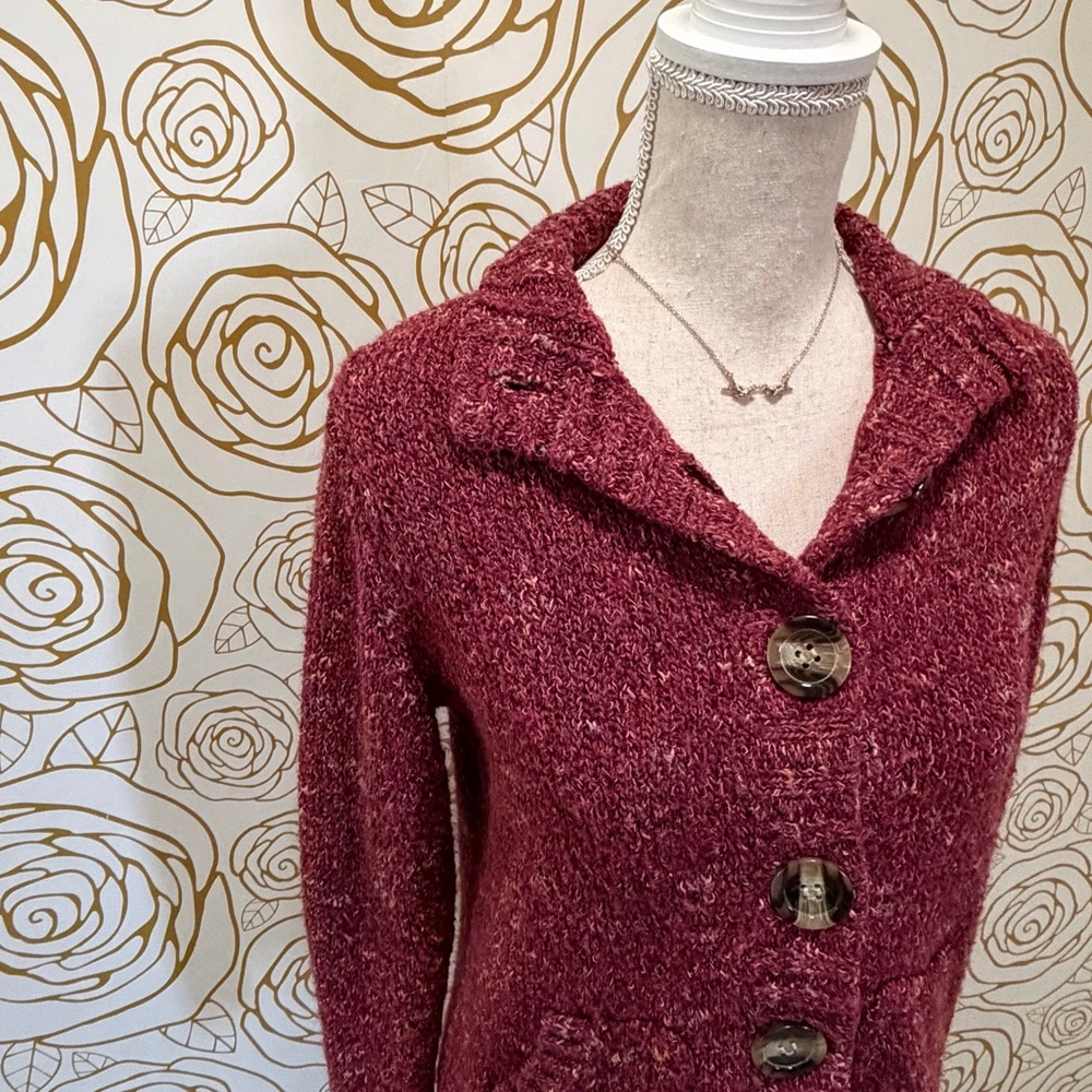 Charter club vintage marbled maroon Sweater with Large Buttons - Picture 2 of 6